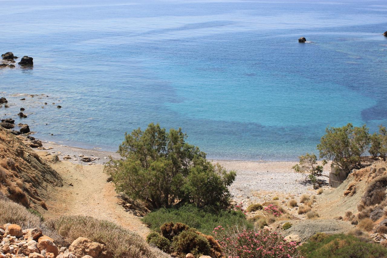 Kalo Nero * Makry Gialos (Crete)